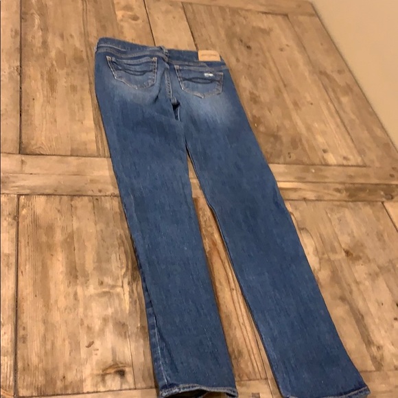 Mid rise Abercrombie kids distressed jeans - Picture 3 of 5